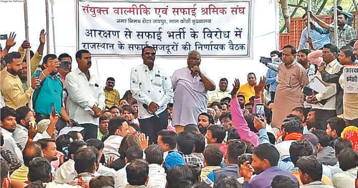 Sanitation staff announce strike across Rajasthan; JMCG mayor calls meeting